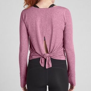 GapFit Breathe Tie Back Top